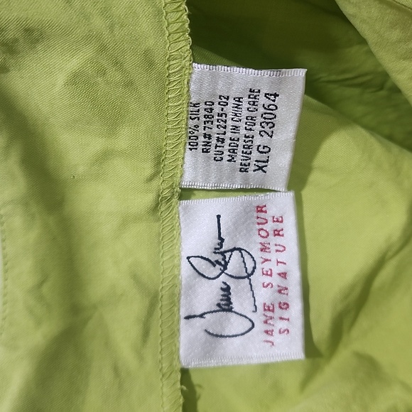 100% Silk Vintage sleeveless top - Picture 2 of 3